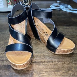 Blowfish Malibu Black Wedge Sandals Womens Shoes size 7